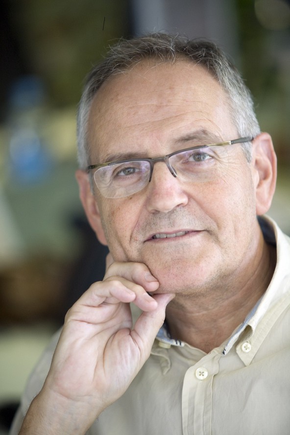 JOSEP ROVIROSA NUEVO DFENSOR DEL LECTOR