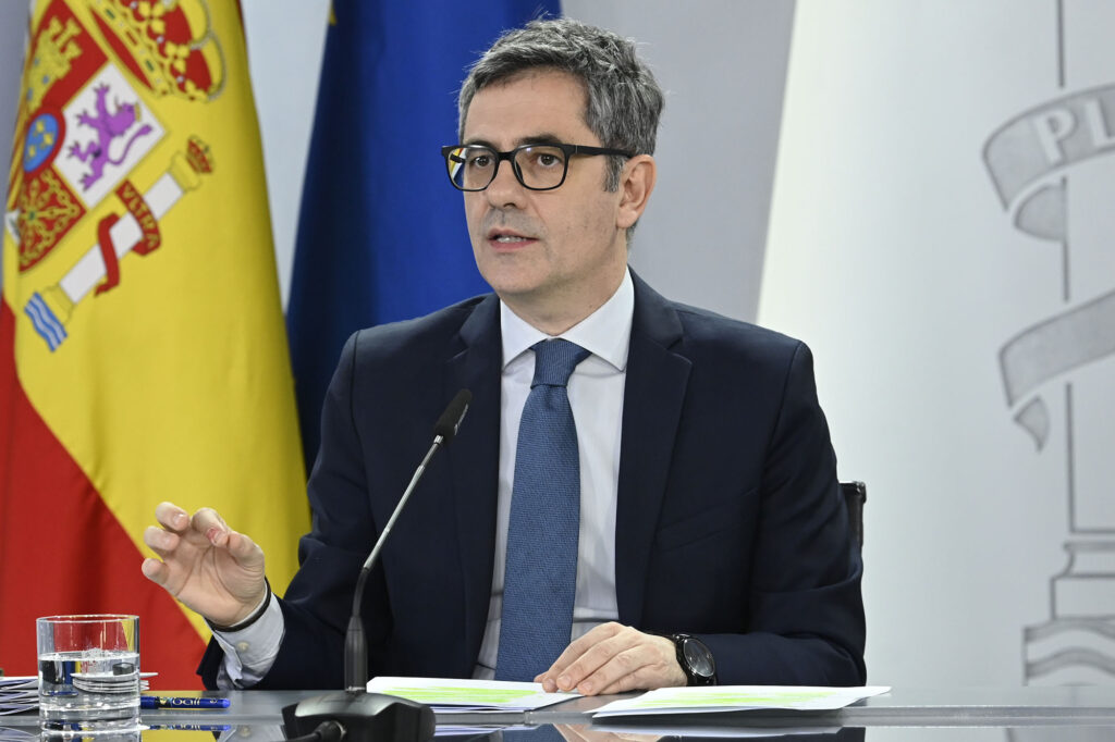 El Ministre de la Presidència, Justícia i de les Relacions amb les Corts, Felix Bolaños, durant la roda de premsa posterior al Consell de Ministres. Pool Moncloa/José Manuel Álvarez